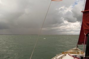 [16] 1343 Large Shower And Squall Coming