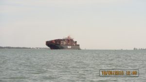 [4] Container Ship Approaching