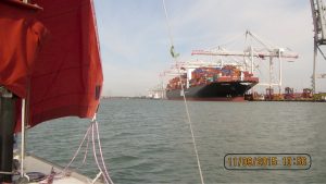 [11] Approaching The Container Port