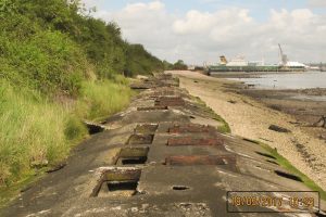[9] On The Mulberry Harbour Remains (3422)