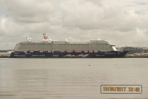 [21] Ship In Western Docks (3436)