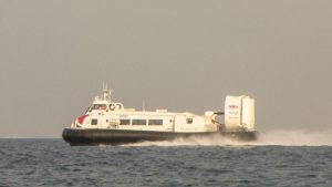 [12] 0904 Solent Flyer Built By Griffon Hovercraft On The Itchen