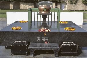 Raj Ghat Mahatma Gandhi Memorial (04)