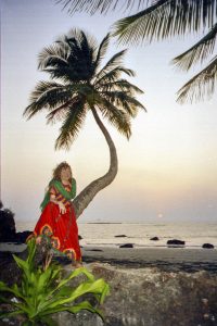 [18] Sunset Over The Arabian Sea (Goa 2002 A02)