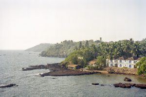 Dona Paula Beach Resort (Goa 2002 C19)