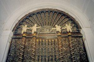 [13] Inside The Sé Catedral ?