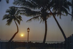 [19] Sunset Over The Arabian Sea (Goa 2002 E33)