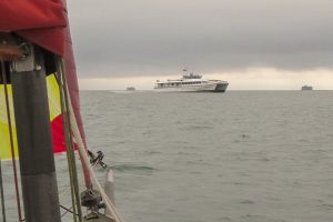 [19] 0833 Fast Catamaran Ferry To Ryde Pier (IMG 5037)