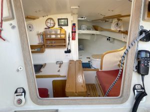 Interior 1 Through Companionway IMG 7261